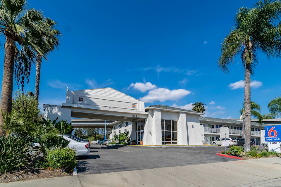 Motel 6 Redlands, CA, REDLANDS, REDLANDS