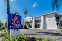 Motel 6 Redlands, CA