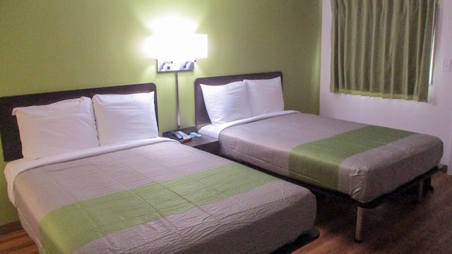 2 FULL BEDS | NON-SMOKING, MICFRIDGE