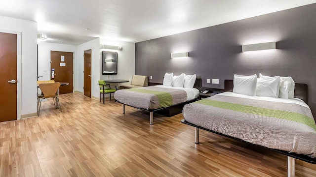 2 Full Beds | Non-Smoking, Kitchen