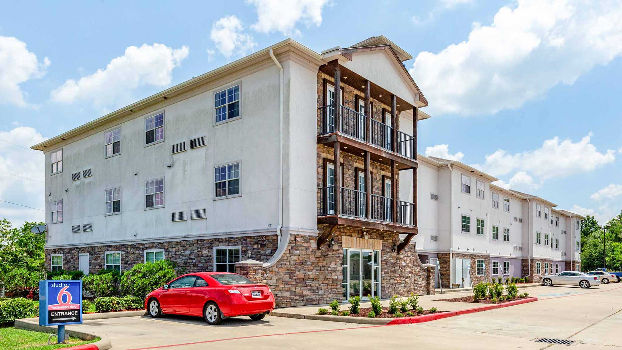 Studio 6 Orange, TX - Affordable Extended Stay