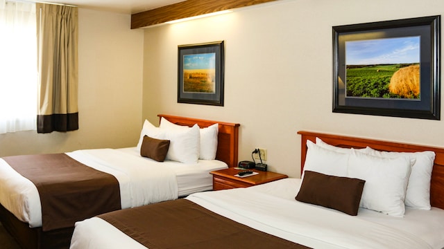 2 Queen Beds | Non-Smoking, Micfridge