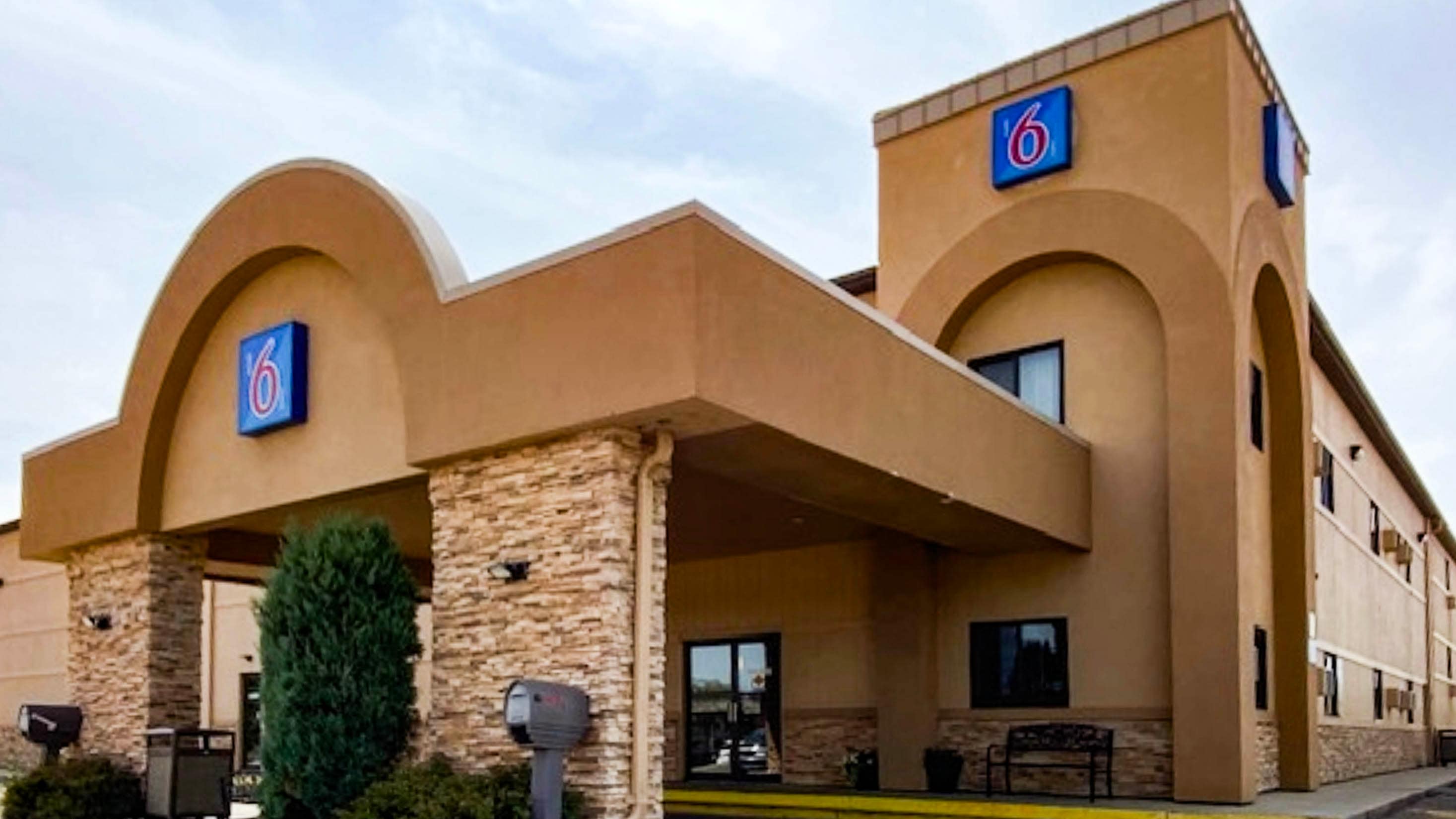 Motel 6 Minot, ND - Affordable Budget-Friendly