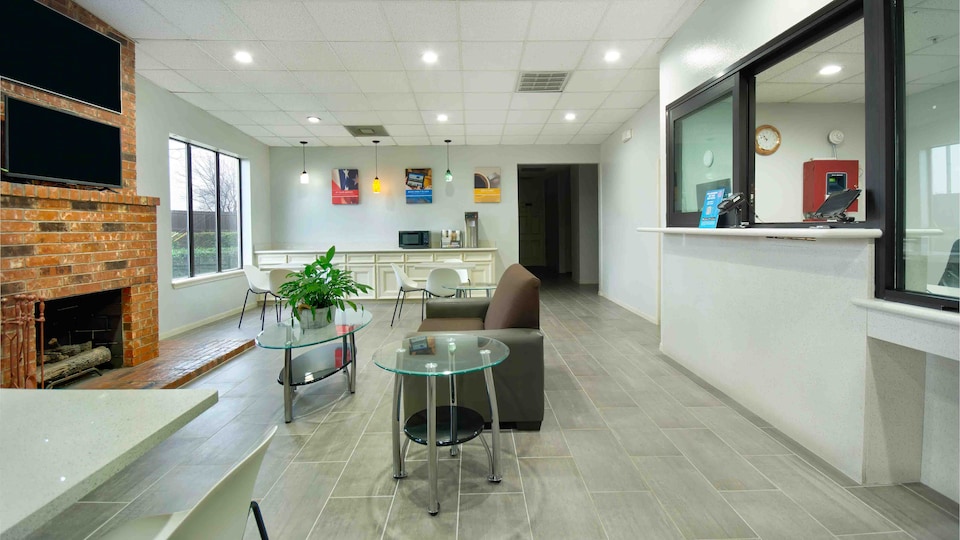 Motel 6 Houston, TX - I-10 West, C77077, Houston