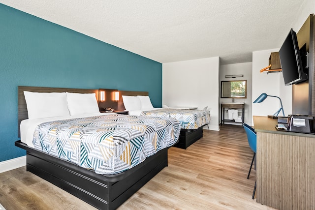 2 Full Beds | Non-Smoking, Micfridge