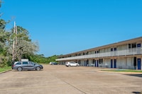 Motel 6 Hammond, LA – I 12 – I 55