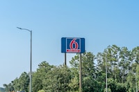 Motel 6 Hammond, LA – I 12 – I 55
