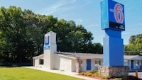 Motel 6 Newport News, VA