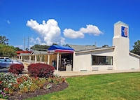 Motel 6 Newport News, VA