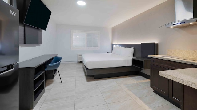 1 King Bed | Non-Smoking, Kitchen