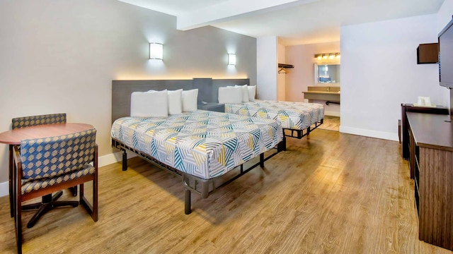 2 Camas Queen | Sin humo, Mini refrigerador