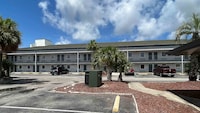 Motel 6 New Port Richey, FL