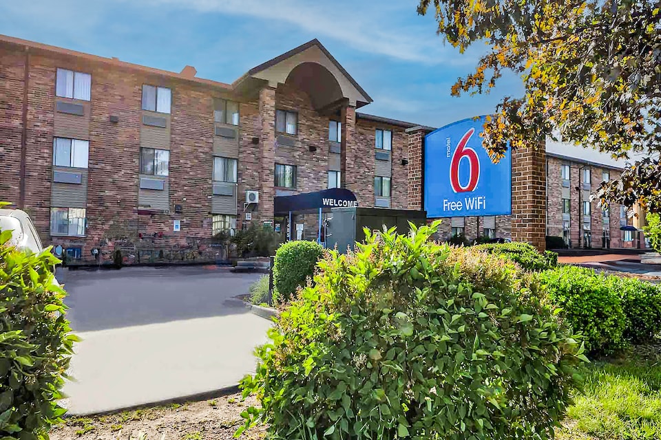 Motel 6 Milwaukee, WI - Glendale, Glendale_WI, Glendale