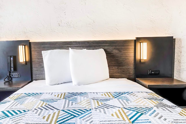 1 Queen Bed | Non-Smoking