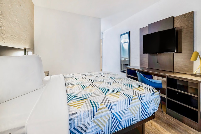 1 Full Bed | Non-Smoking