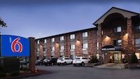 Motel 6 Milwaukee, WI - Glendale