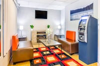 Motel 6 Milwaukee, WI - Glendale