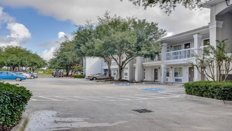 Studio 6 Houston, TX - Hobby South, C77034, Houston