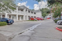 Studio 6 Houston, TX - Hobby South