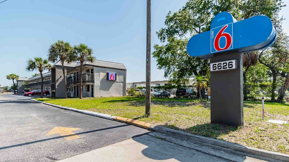 Motel 6 Tampa, FL, C33563, Tampa