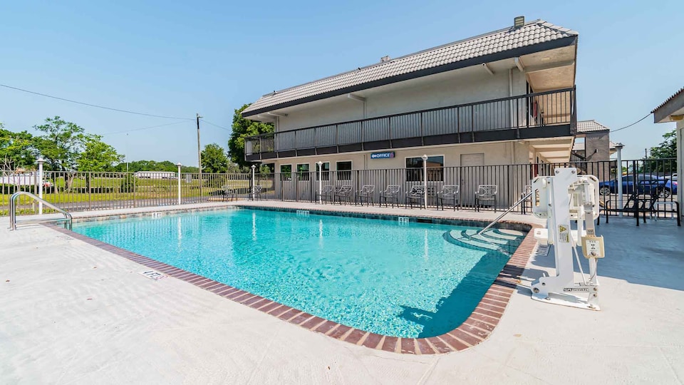 Motel 6 Tampa, FL, C33563, Tampa