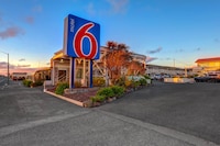 Motel 6 Fort Bragg, CA