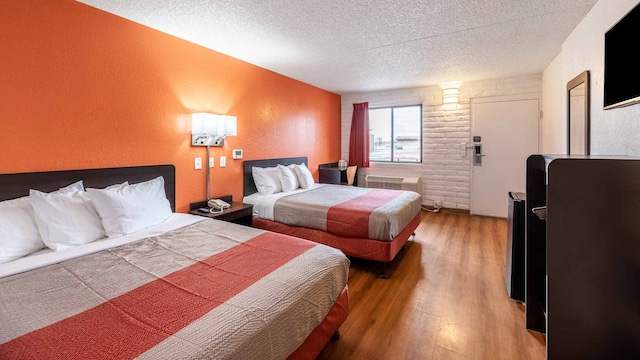 2 Queen Beds | Mob Acc RI Shwr Nsmk Micfridg