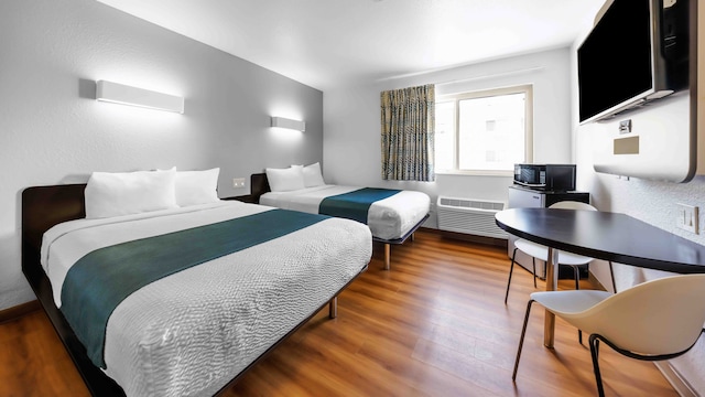 2 Full Beds | Non-Smoking