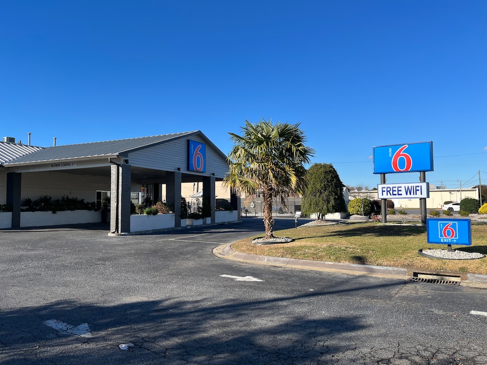 Motel 6 Greenville, NC – ECU-Medical Center, Greenville_2a4f1176, Greenville