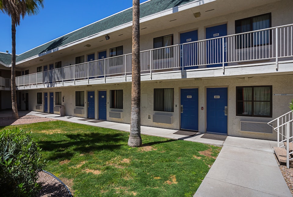 Motel 6 Yuma, AZ - East, C85356, Yuma AZ
