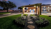 Motel 6 Plano, TX - Plano Northeast