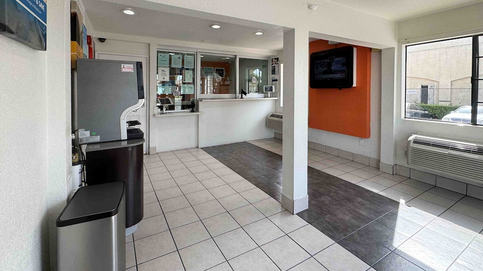 Motel 6 Bellflower, CA - Los Angeles, Bellflower, Bellflower