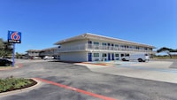 Motel 6 Corpus Christi, TX - East - North Padre Island