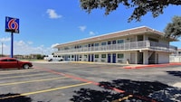 Motel 6 Corpus Christi, TX - East - North Padre Island