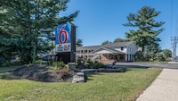 Motel 6 Albany, NY - Airport