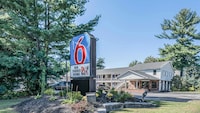Motel 6 Albany, NY - Airport