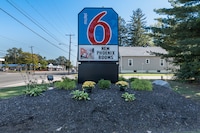 Motel 6 Albany, NY - Airport