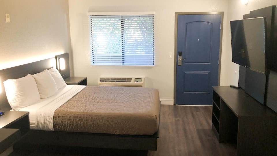 Motel 6 Sacramento, CA – Natomas & SMF Airport, C95630, Sacramento CA