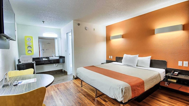 1 King Bed | Mobility Accessible Tub, Nsmk