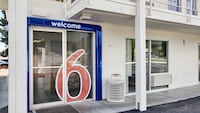 Motel 6 Everett, WA - North