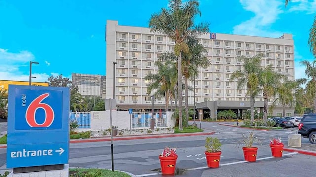 Motel 6 Los Angeles, CA - Los Angeles - LAX