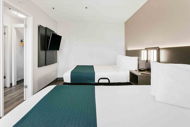 2 Queen Beds | Suite, Nsmk, Kitchen, Sofa-Bed