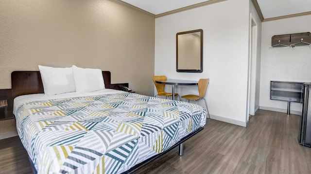 1 Queen Bed | Smoking