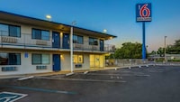Motel 6 Red Bluff, CA