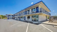 Motel 6 Red Bluff, CA