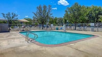 Motel 6 Red Bluff, CA