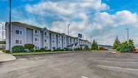 Motel 6 Sutherlin, OR – I-5