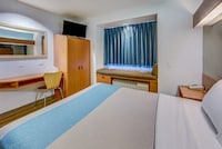 Motel 6 Sutherlin, OR – I-5