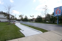Motel 6 Middleburg Heights, OH - Cleveland