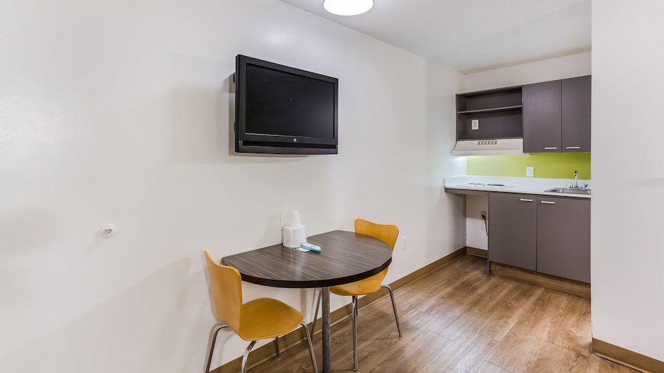 Motel 6 Jacksonville, FL - South, C32234, Jacksonville